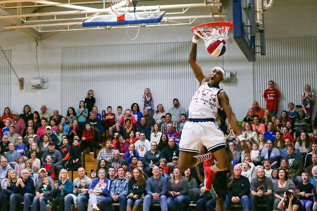 Harlem Globetrotters Visit Hinckley