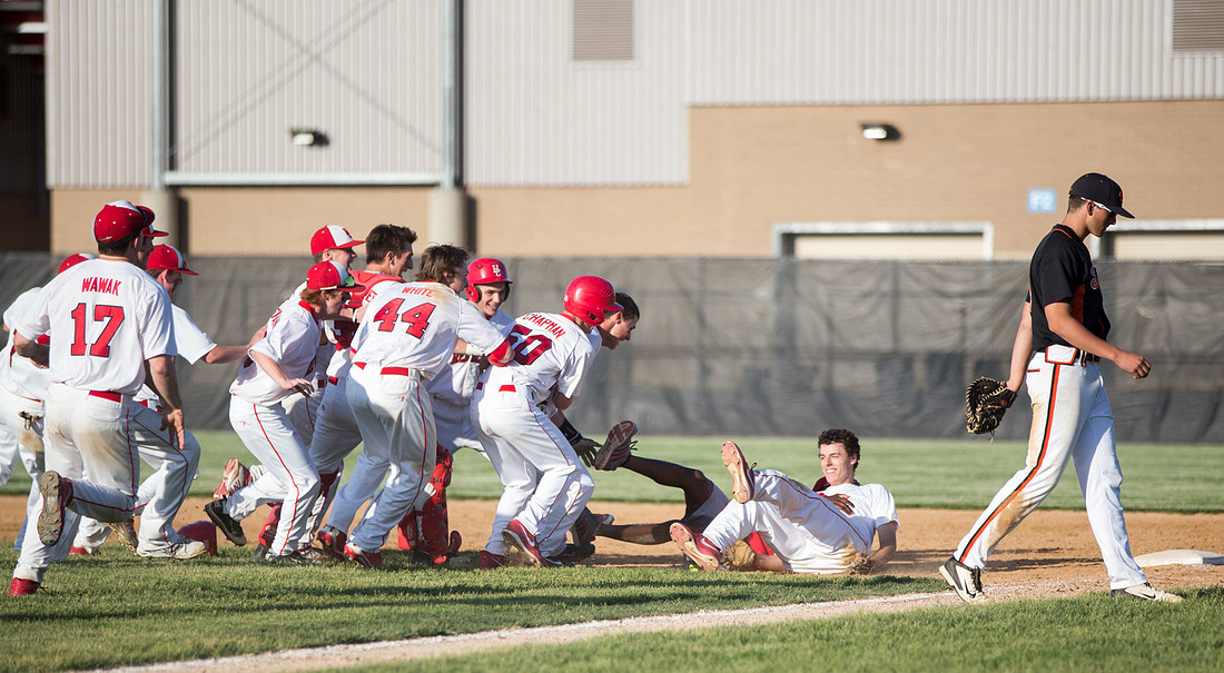 Hinsdale Central Vs Wheaton-Warrenville South 4A Bolingbrook Regional Semi-Final