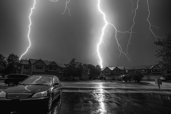 Lightning Strike in Aurora, IL on July 21, 2017