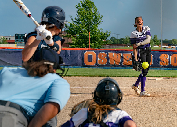 Oswego Class 4A Softball Sectional Semifinal