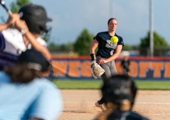 Oswego Class 4A Softball Sectional Semifinal