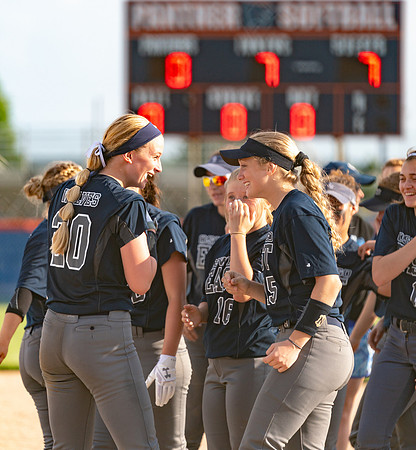 Oswego Class 4A Softball Sectional Semifinal