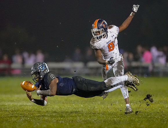 Oswego Vs Oswego East Football
