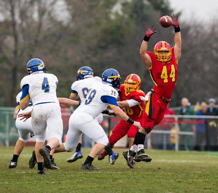 Batavia Vs Lake Forest 6A Playoffs 2013